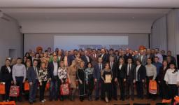 Более 100 сотрудников «Теплоэнерго» наградили в честь Дня энергетика 