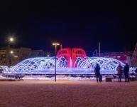 Световой фонтан включили на всю зиму в Дзержинске  