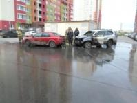 Две иномарки горели ночью в микрорайоне "Цветы" в Нижнем Новгороде 