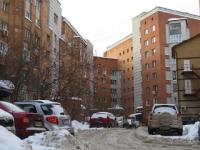 Мужчина погиб при падении из окна многоэтажки в Нижнем Новгороде  