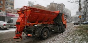 Дороги Нижнего Новгорода обработали от гололеда за 2 часа до снегопада  