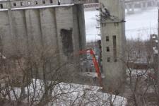 Снос элеватора на улице Черниговской начался в Нижнем Новгороде 