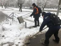  Свыше 90 рабочих вышли на уборку снега в Сормове  