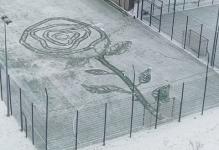 Нижегородский дворник-художник создал новую картину на снегу 