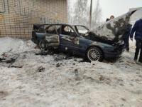 Автомобиль BMW сгорел в Дзержинске 18 января 