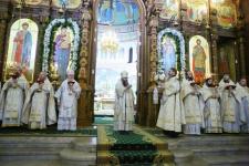 Митрополит Георгий совершил рождественское богослужение в Александро-Невском соборе 