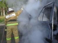 Автомобиль горел в Арзамасском районе в 8 утра 