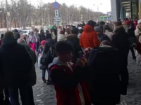 Около 300 человек эвакуировали из нижегородского ТЦ «Океанис» 10 марта 