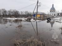 Талые воды подтопили придомовые участки в Сергачском районе 25 марта 