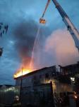 Большое административное здание сгорело на улице Чаадаева 