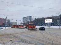 Автопоезда вышли на дороги в Нижнем Новгороде из-за снегопада 