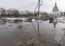 34 придомовые территории затопило паводком в Кулебакском и Уренском районах 