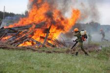 Сенохранилище сгорело в Ковернинском районе в ночь на 23 июля 