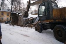 Аварийные сараи сносят в Советском районе за 3,6 млн рублей 