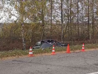 Водитель погиб при опрокидывании машины в кювет в Первомайском округе   