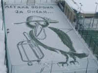 Нижегородский дворник создал новый рисунок на снегу в ЖК «Седьмое небо» 