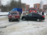 Две иномарки столкнулись в Нижнем Новгороде 