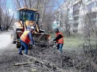 450 кубометров мусора вывезено с улиц Балхнинского района 