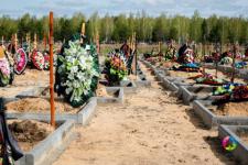 Рабочие заявили, что сместили всего две могилы на кладбище в Сормове 