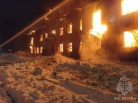 Многоквартирный дом без жильцов сгорел в Кстове в ночь на 13 февраля 