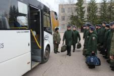 Почти тысячу призывников направили в войска из Нижегородской области  