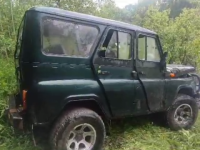 Водитель погиб при опрокидывании УАЗа в озеро в Богородском районе 