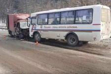 Число пострадавших в ДТП с автобусом и грузовиком в Павлове увеличилось до 7 