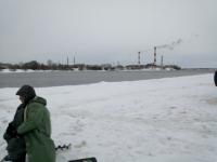 20 рыбаков едва не унесло на отколовшейся льдине в Заволжье 
 