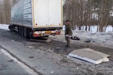 57-летний водитель насмерть разбился в ДТП с фурой в Семеновском районе 