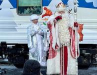 3400 малышей пришли посмотреть на поезд Деда Мороза в Нижнем Новгороде 