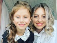 Мама Аделии Загребиной рассказала о реакции на скандал с дочерью Трофима 