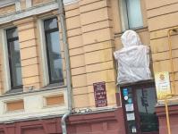 Нижегородских бизнесменов попросили снять вывески на Нижневолжской набережной к 9 Мая    