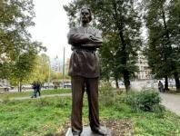 Скульптуру Максима Горького открыли в Ковалихинском сквере 