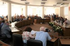 Депутаты нижегородской Думы предложили снизить в два раза параметры границ прилегающих территорий для МКД и ИЖС 