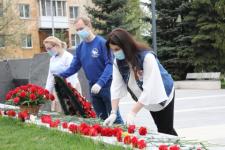 Нижегородские ветераны попросили волонтеров возложить цветы к мемориалам  