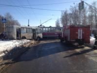 Маршрутка врезалась в трамвай в Нижнем Новгороде 10 февраля 