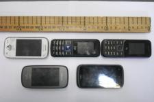 Пять сотовых телефонов пытались перебросить в нижегородский СИЗО  