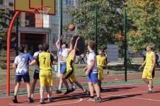 Многофункциональную спортплощадку открыли в нижегородском лицее №165  