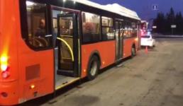 Нижегородка пострадала при падении в автобусе на улице Коминтерна 