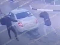 Опубликовано видео стрельбы на автомойке в Нижнем Новгороде 