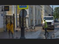Исторические улицы Нижнего Новгорода убрали с применением моющего средства 