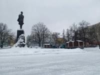 Ярмарочные домики устанавливают на площади Горького в Нижнем Новгороде 