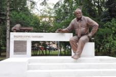 Памятник бывшему директору ГАЗа Борису Видяеву открыли в Нижнем Новгороде 