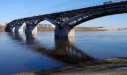 Подрядчика оштрафовали за ненадлежащее состояние Стригинского моста 
