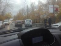 «Лада» и «Рено» столкнулись в Нижнем Новгороде 16 октября 