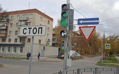 Новый светофор заработал на перекрестке Ватутина и Ильича в Нижнем Новгороде 