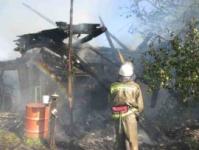 12 пожарных и 4 машины тушили пожар в Дзержинске 