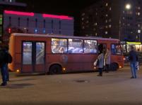 Частоту вечерних рейсов автобусов проверили в Автозаводском районе 