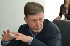 Нижегородский политолог Андрей Дахин готовит к выпуску книгу шаржей 