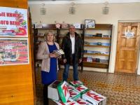 Более 200 книг передало НРО «ПАРТИЯ РОСТА» для сгоревшей библиотеки в селе Макарий 
